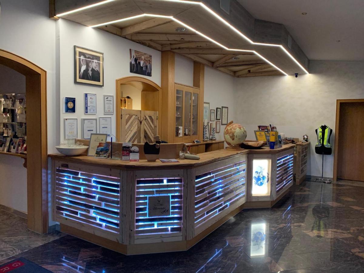 Bernrieder Hof Hotel ภายนอก รูปภาพ