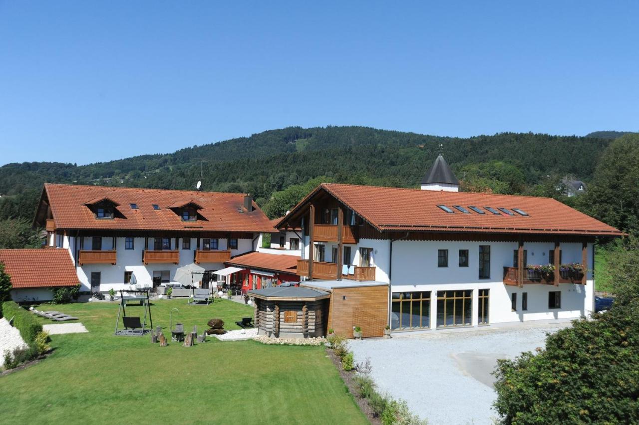 Bernrieder Hof Hotel ภายนอก รูปภาพ