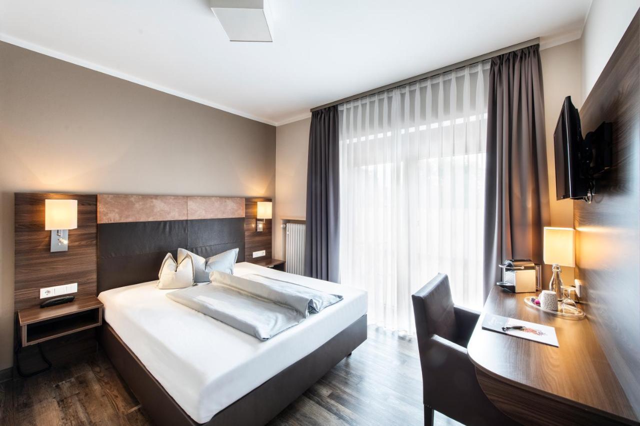 Bernrieder Hof Hotel ภายนอก รูปภาพ