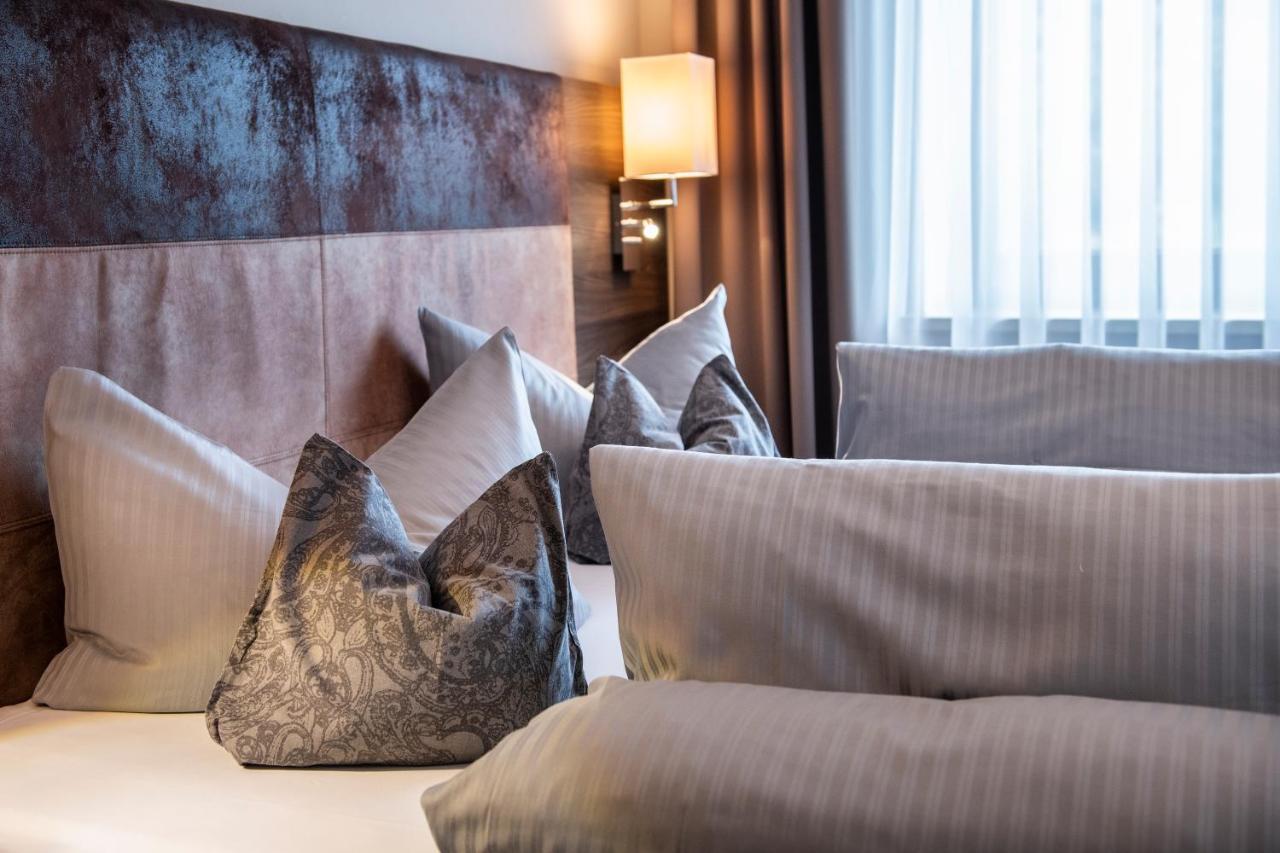 Bernrieder Hof Hotel ภายนอก รูปภาพ